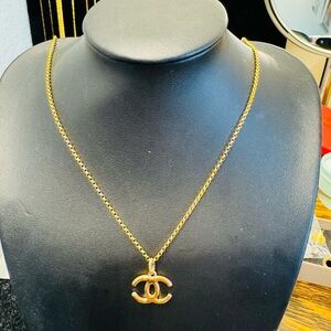 18K Saudi Gold Solid Set Real Gold has stamp 750 means 18Karat